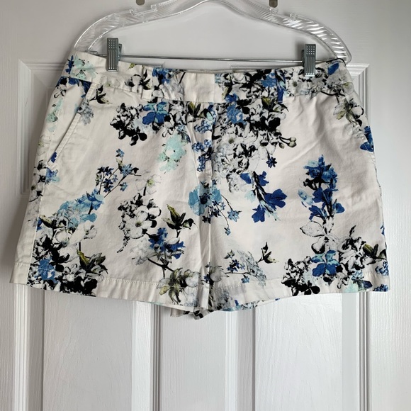 LOFT Pants - Floral Ann Taylor Loft Shorts